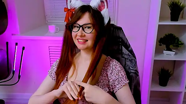CarolGiggly live sex cam