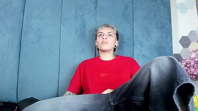 Megan_Thompson_ webcam