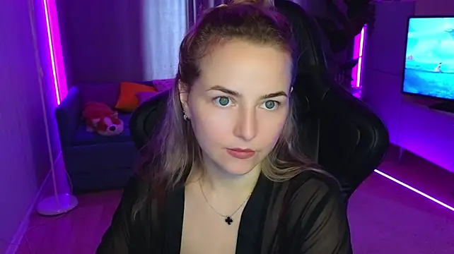 Mira_Mermayd live cam on StripChat