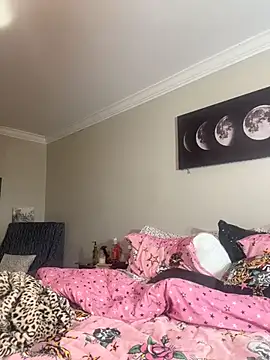 lil_jiggly live cam on StripChat