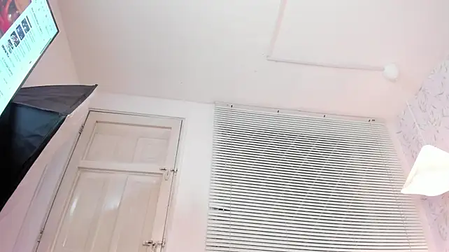 Natasha_Brm webcam