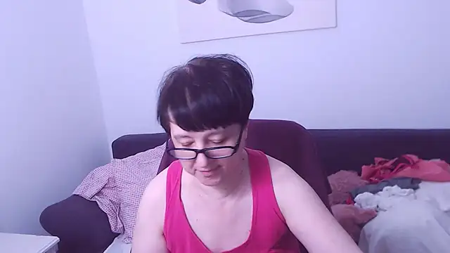 ChristaRose live cam on StripChat