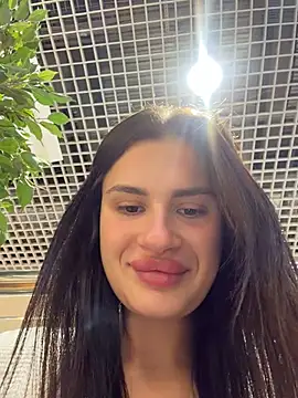 MiraReach live cam on StripChat