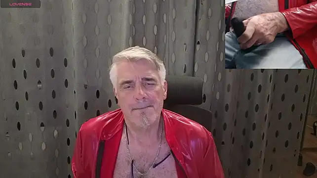 DirtyDaddy_CH webcam