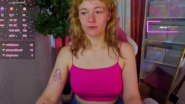 Ricki_Bloom webcam