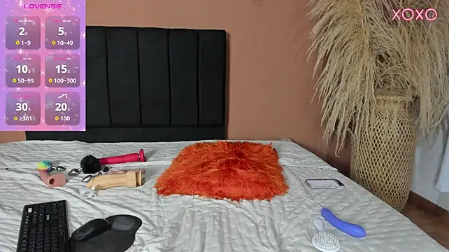 conniecuteE