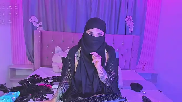 Nayla-Mouna webcam
