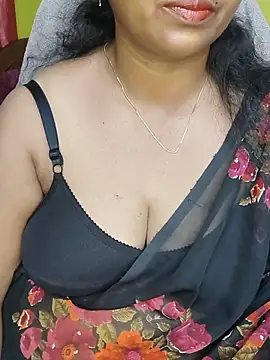 Kritika_21 live cam on StripChat