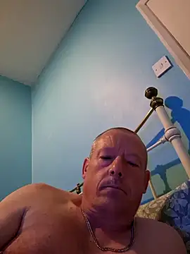 Tyson120 live cam on StripChat