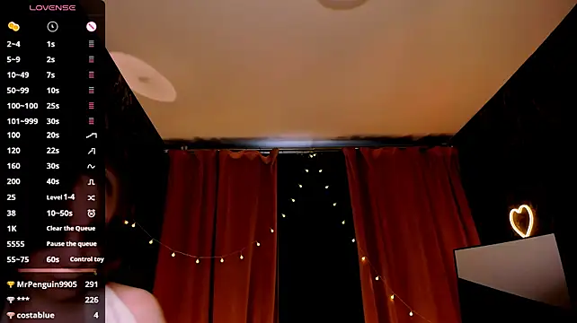 LanaBlu_ webcam