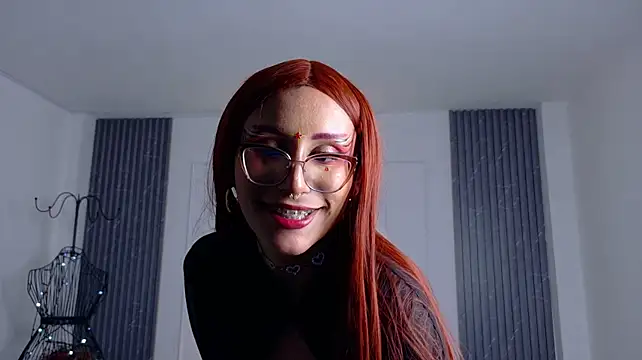 auravg live cam on StripChat