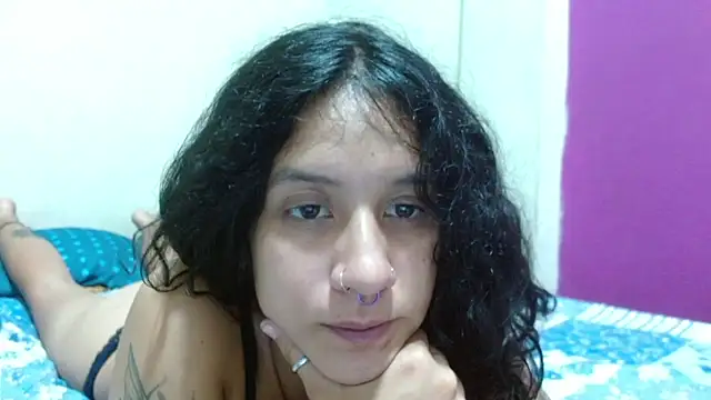 AlinaWoolf_