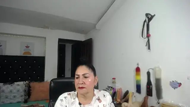mature_bigboobs10 live cam preview