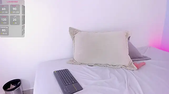 AriannaFoxy_ webcam