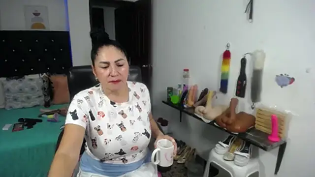 mature_bigboobs10 webcam