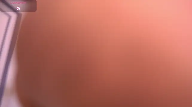 MiaKay1 webcam