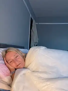 Blondnboujee53
