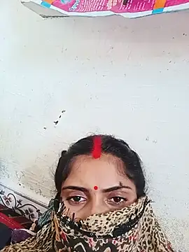 Poojaxx56 webcam