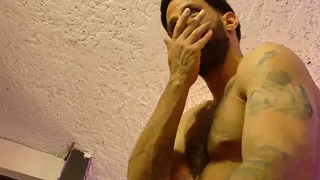 Karim_mansur webcam