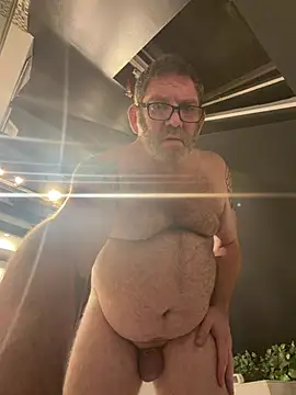 crb1234sc (M mature) - cum in public