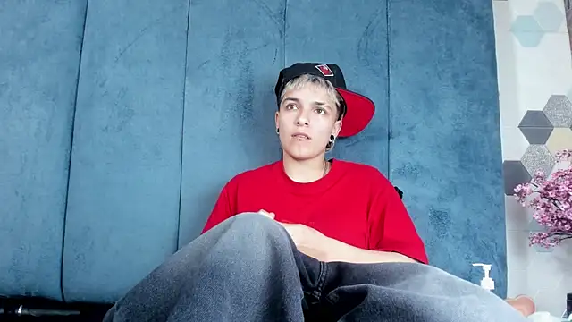 Megan_Thompson_ webcam