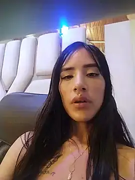 Avi_Thomsonn 🏜 live nude cam
