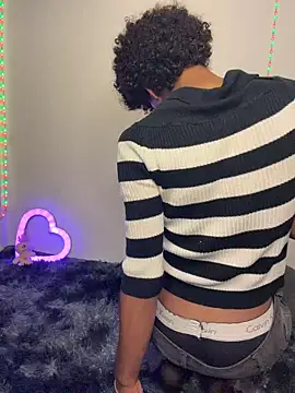Evans_Femb live cam on StripChat
