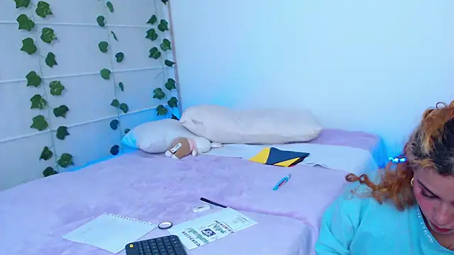 sarabubbie (F young) - Get naked