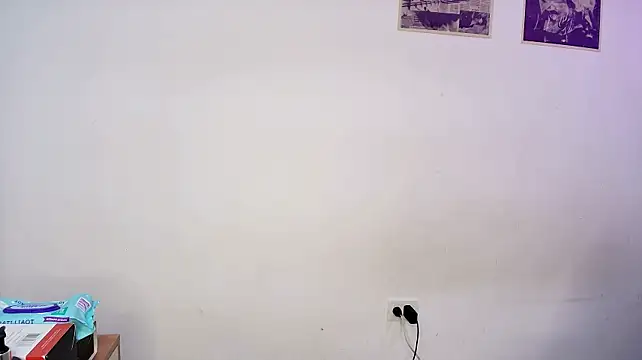 Sky_Intimate webcam