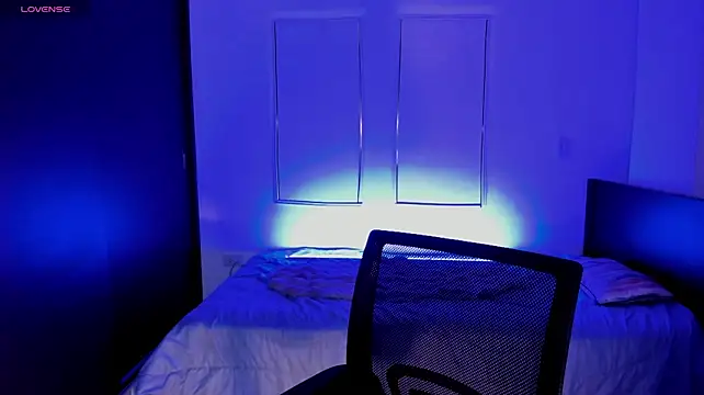 MeganWhite3