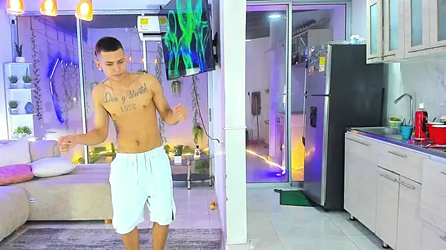Houseofwarrios webcam