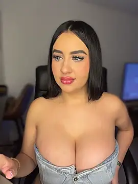 LindseyMos