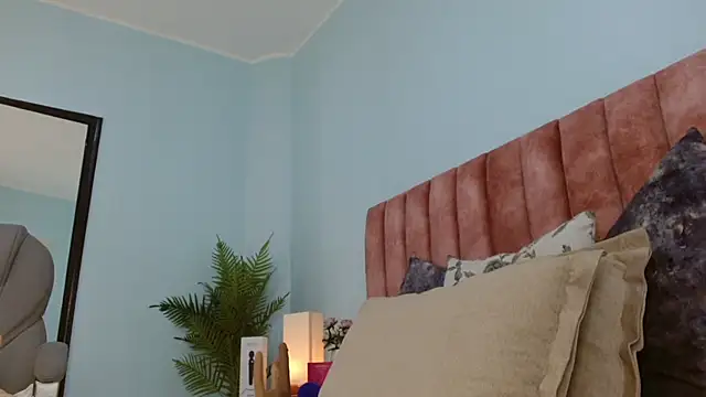 nana_levy webcam
