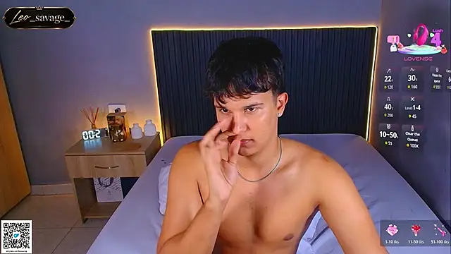 Leo_Savage_ webcam