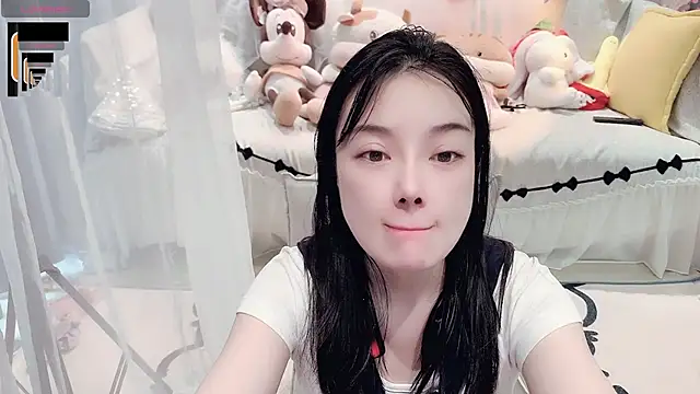 AKiKi711 webcam