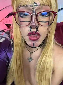 dark_nina__ webcam