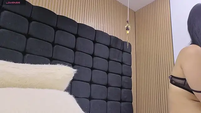 Emma_Burning_ webcam
