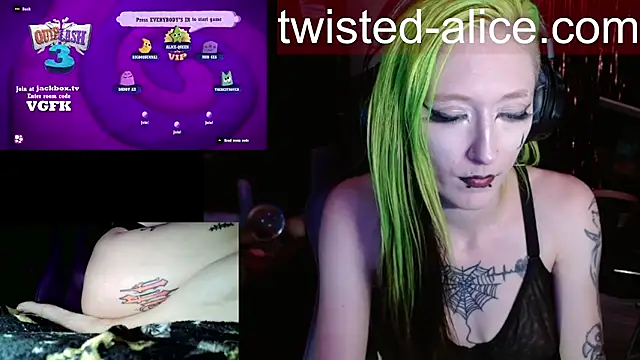 Twisted_Alice webcam