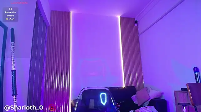 sharloth_0 live cam on StripChat