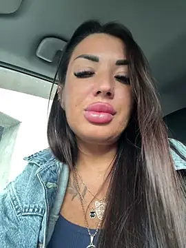RuslanaXX webcam