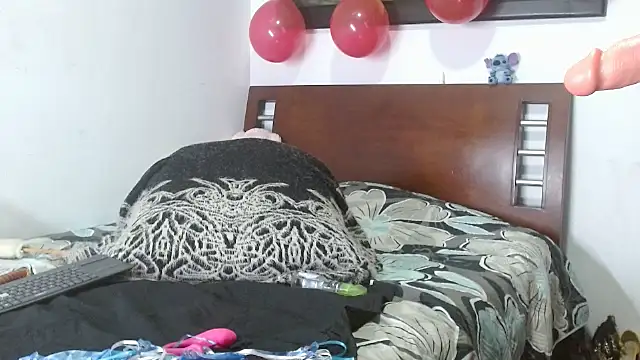 claudiaa_B webcam
