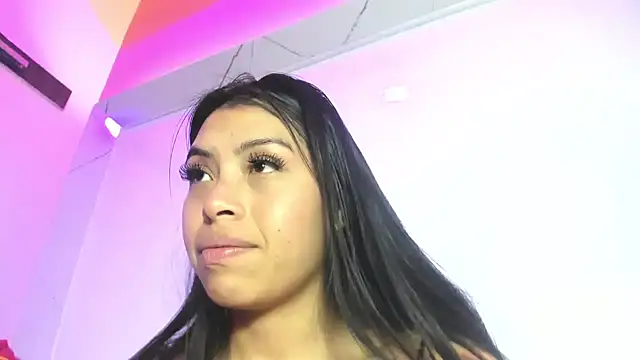 Chloe_Martini webcam