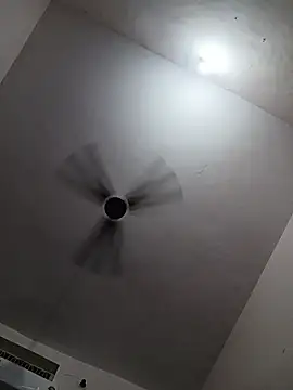 Eshwari_Chopra webcam