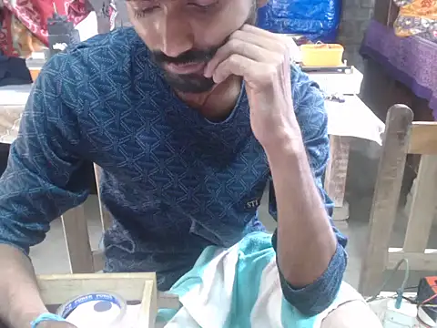 HotAarya webcam