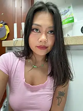 ruanruan05 webcam