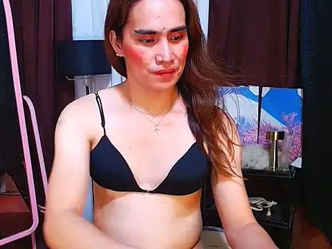 HornyKerujieTrans webcam