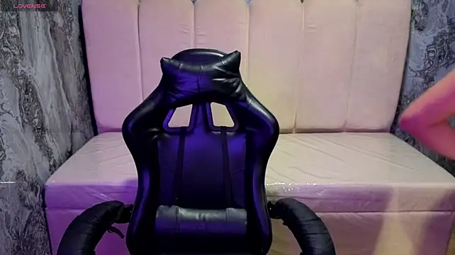 nova_pink_r webcam