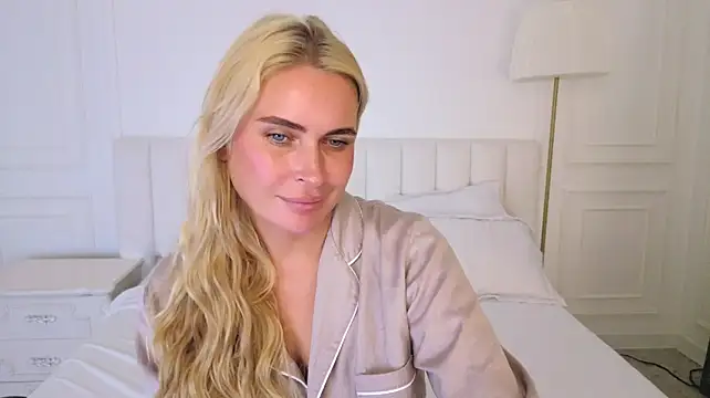 MiaMilfX webcam