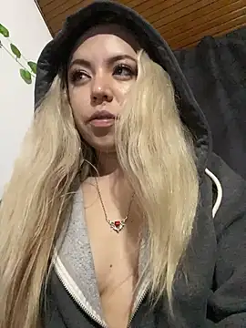 nathashabennethh webcam