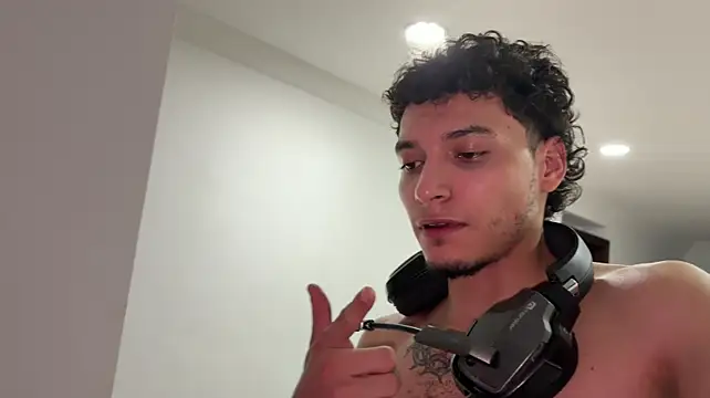 LouisKalima webcam
